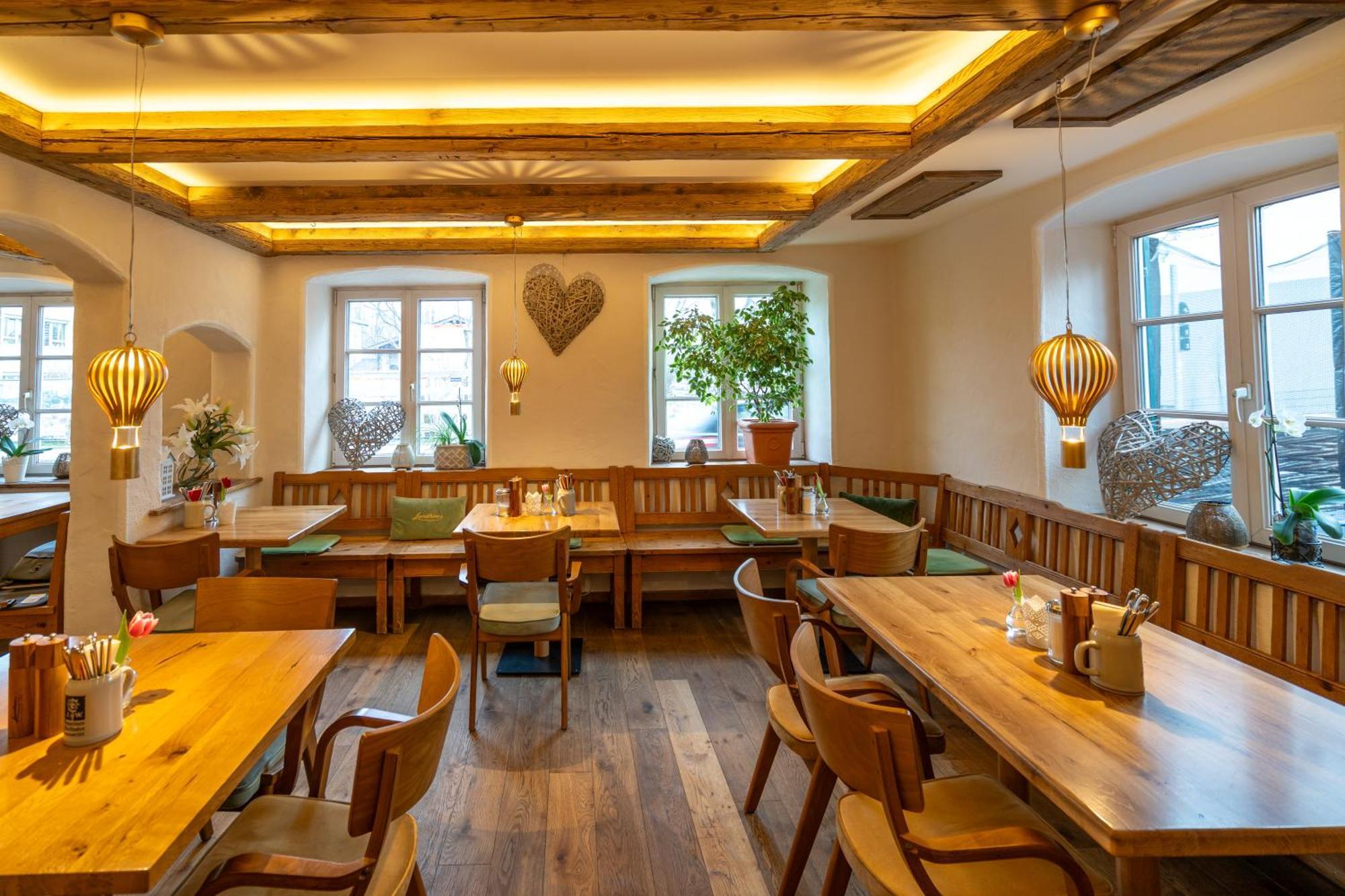 Landhaus Café Restaurant&Hotel Wolfratshausen Extérieur photo